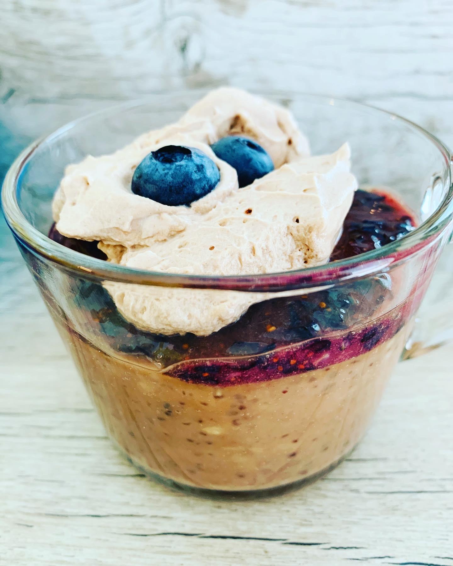 Tapiokin puding z borovnicami